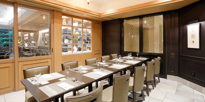 ランチ オールデイダイニング モンマルトル オールデイダイニング モンマルトル ナゴヤトウキュウホテル 名古屋東急ホテル ブッフェ スイーツ 洋食 一休 Comレストラン