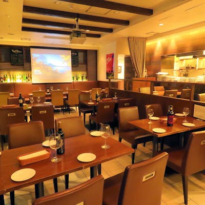 喜びや楽しみを お客様と共有したい! “人間らしいお店”を志しております