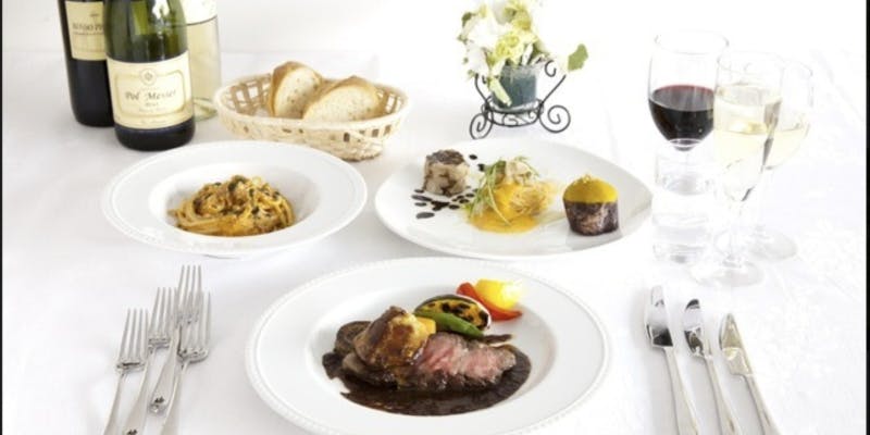 【Xmas2025】自家製のパスタや、魚料理、国産牛などWメイン含む全6品の豪華Xmasディナー