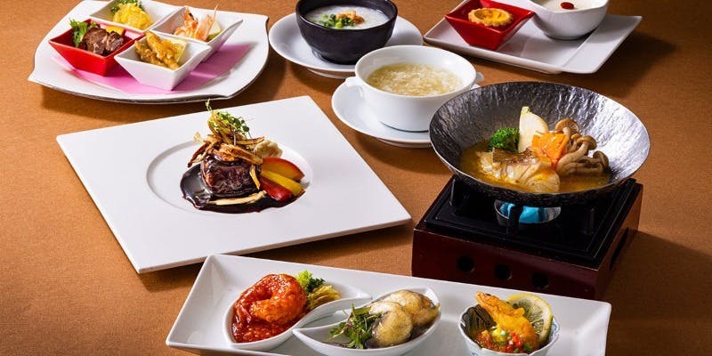 【11月1日～1月12日】／海老料理を三種の味わいで楽しむコース「水晶（すいしょう）」（ランチ限定）