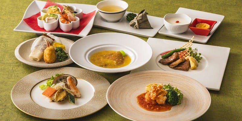 【12/29～31 おすすめコース「龍鳳（りゅうほう）」】ふかひれ、黒毛和牛、伊勢海老（外国産）など全9品