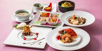 【王華】オマール海老のひと皿をはじめ、肉料理、魚料理など満喫 - 中国料理 三楽／千里阪急ホテル