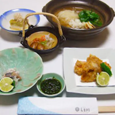 春・夏は「はも」「おこぜ」、秋・冬は「ふぐ」をご堪能ください