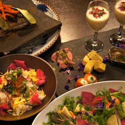 ディナー メゾンヨンイチニゴ Maison4125 南森町 新日本料理 一休 Comレストラン