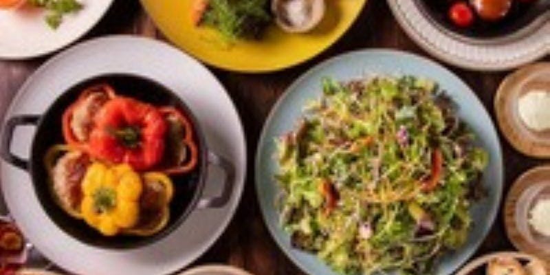 【A】人気のパプリカハンバーグと約25種のお野菜を使用した野菜が主役のビストロコース