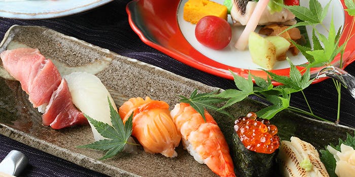 寿司 向月 本館（こうげつ）