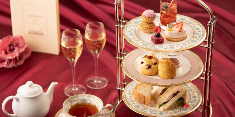 アフタヌーンティー記念日プラン＋乾杯モエ・エ・シャンドン＋フルーツ盛り合わせ＆メッセージプレート