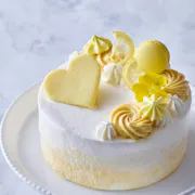 イエロー