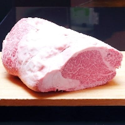 長期間熟成させた極上の仙台牛を心ゆくまで堪能