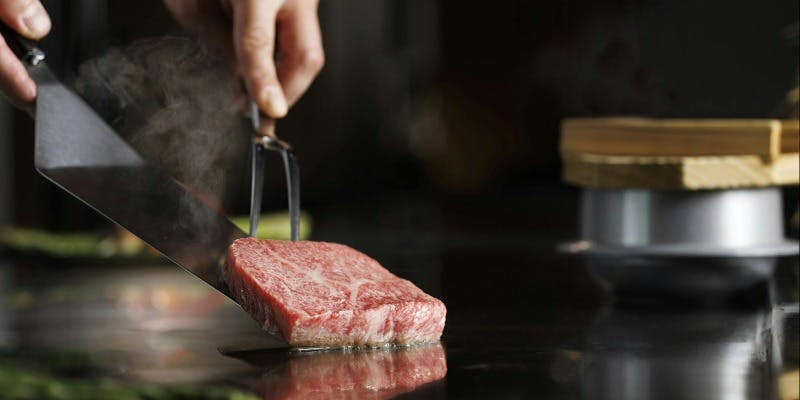 【華（はな）コース】冷前菜、活けイセエビ、前沢牛、など全9品＋乾杯グラスシャンパン