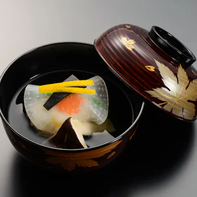 『たん熊』創業の地の当店で四季の風趣を凝らした京料理をご賞味ください