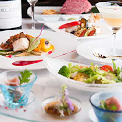 こだわりのワイン、焼酎、日本酒…お料理とお酒のマリアージュをお楽しみください