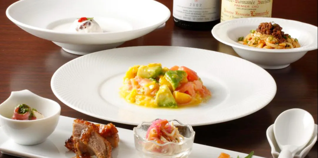 ランチ 南青山 Essence ミナミアオヤマ エッセンス 表参道 薬膳中華 一休 Comレストラン