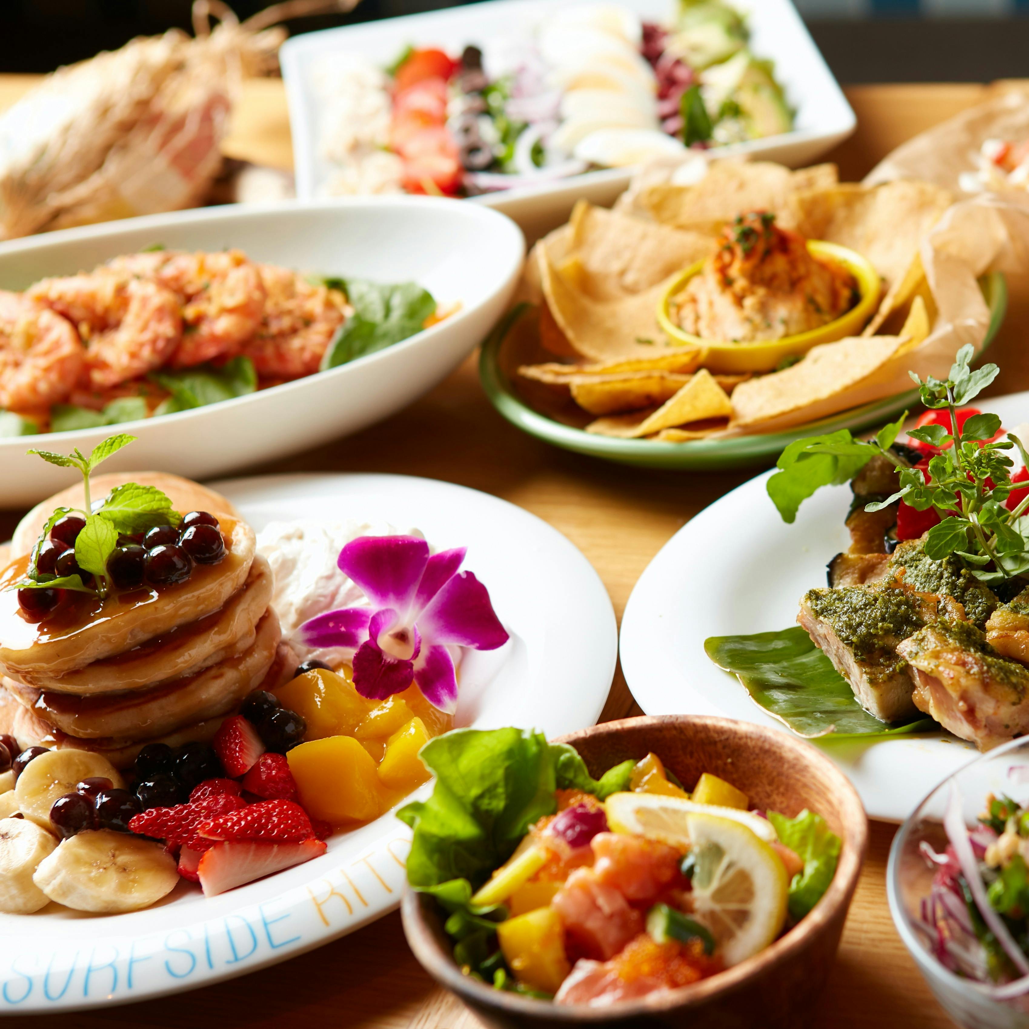 Surf Side Kitchen あべのハルカス店 女子会 記念日 1ドリンク付 前菜盛り 3種のチキングリル パンケーキタワー等 ガールズパーティー ディナー プラン メニュー 一休 Comレストラン