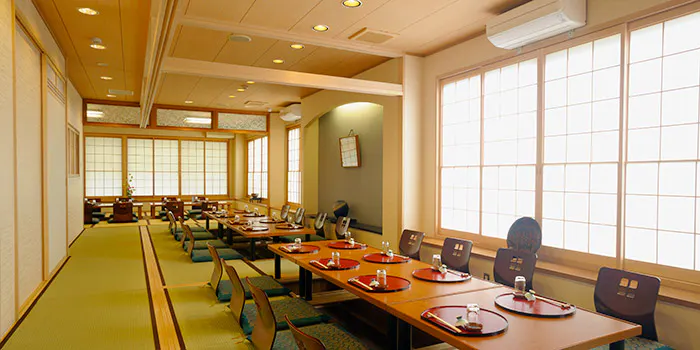 華佳樂 ハナカラク 山科 京料理 一休 Comレストラン