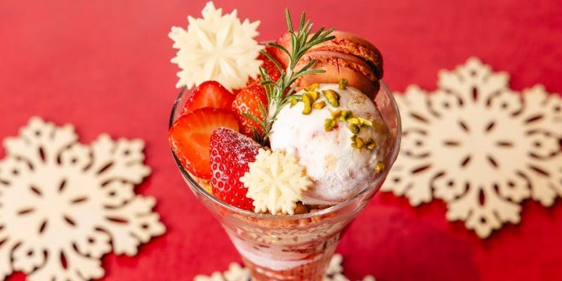 【ストロベリーパフェ】国産いちごを使った使った贅沢パフェ＋90分フリーフロー