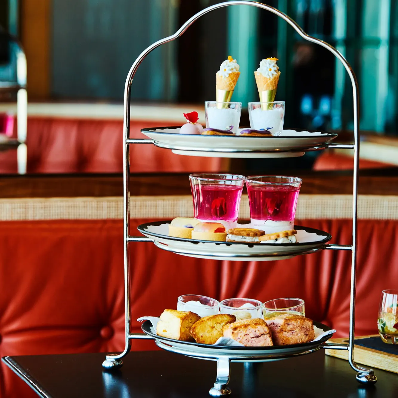 ティー ザ タヴァン ラウンジ アンダーズ 東京 バー ラウンジ 一休 Comレストラン