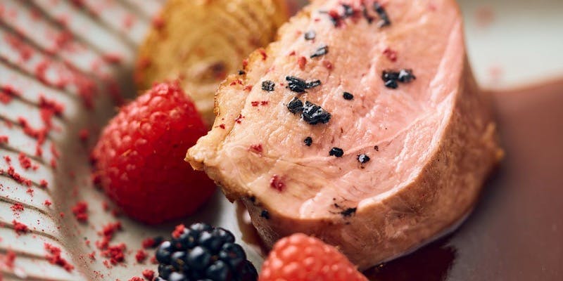 【2025Xmas】記念日にオススメ！乾杯酒＋旬の食材を贅沢に使ったパスタやメイン全5品