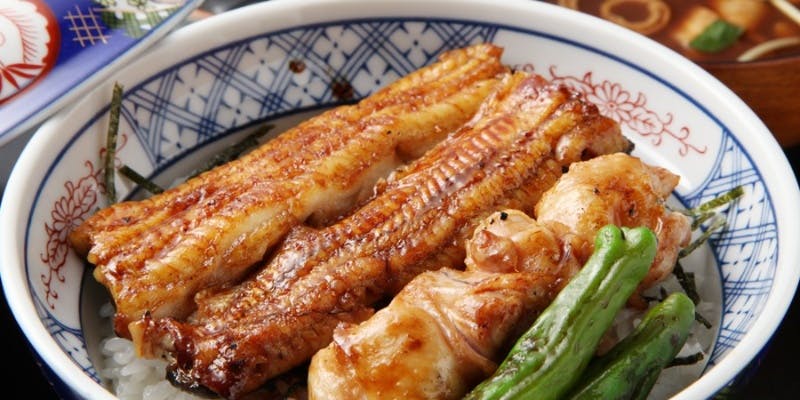 【菊コース】鰻鶏丼・焼き物・お刺身など全7品＋生ビール（小）（半個室確約）