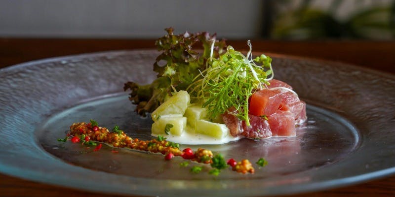 【ランチコース】シェフ厳選の贅沢全6皿＋乾杯スパークリング（テーブル席）