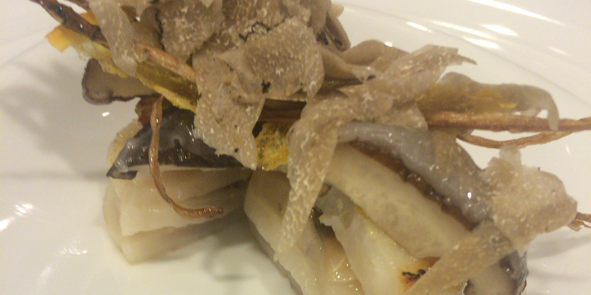 ディナー ギュール ルモンテ 元町 フランス料理 一休 Comレストラン