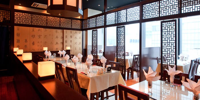 記念日におすすめのレストラン・北京宮廷料理 銀座 涵梅舫の写真1