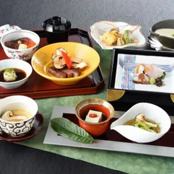 広島なだ万 グランドプリンスホテル広島 松茸御膳 秋の味覚 松茸 をふんだんに使った贅沢な御膳料理 ランチ プラン メニュー 一休 Comレストラン