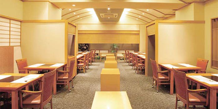 梅の花 銀座並木通店（ウメノハナ）