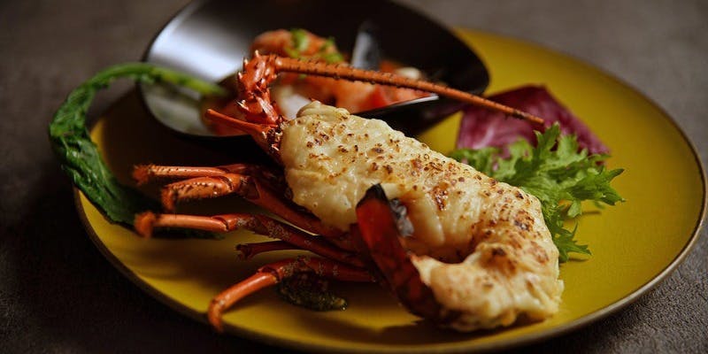 11月1日～【 記念日／Auspicious 】伊勢海老や和牛ロースステーキなど（窓側席確約）