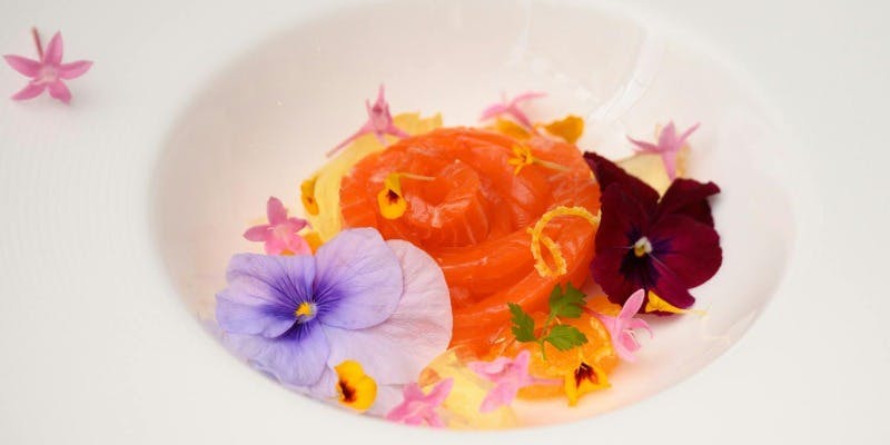 「セゾン」契約牧場国産牛フィレのグリエとオードブル、スープ、デザートなど全7品（1/7～2/28）