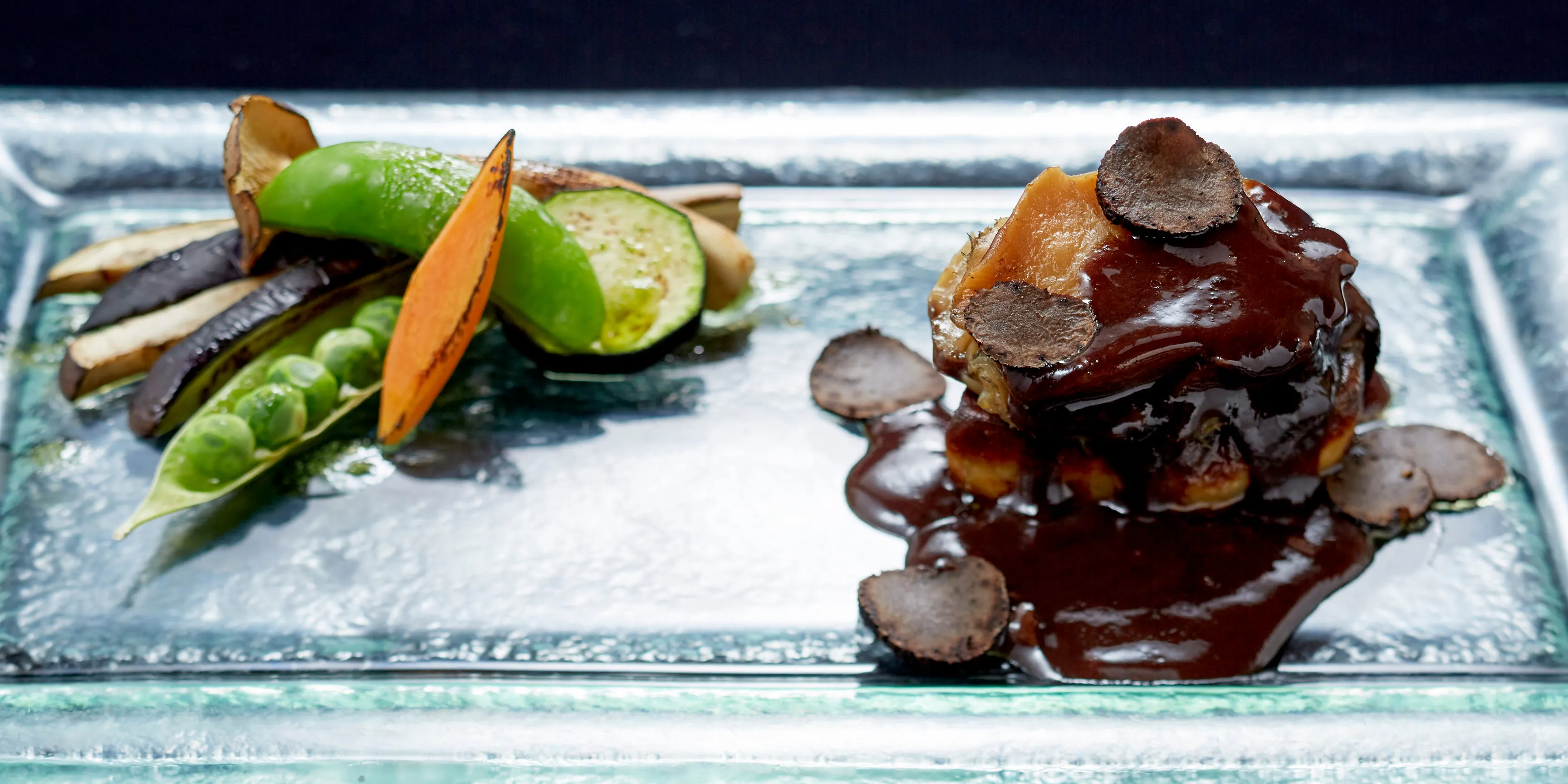 ランチ 創作中華 一之船入 イチノフナイリ 京都市役所前 創作中華 一休 Comレストラン