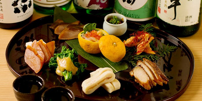 神楽坂 船形 カグラザカ フナガタ 神楽坂 魚介 海鮮料理 一休 Comレストラン