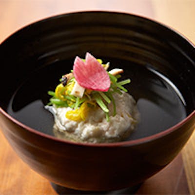 お酒やワインの生産者の方々とのコラボレーションの場