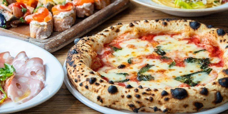 【ピッツァを楽しむ！カジュアルプラン】本格窯焼きのナポリピッツァを十分にお楽しみいただけます！