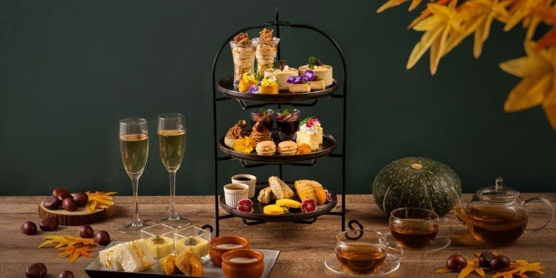 The Living Room with SKY BAR�^�O��K�[�f���z�e�����É��v���~�A 18�K