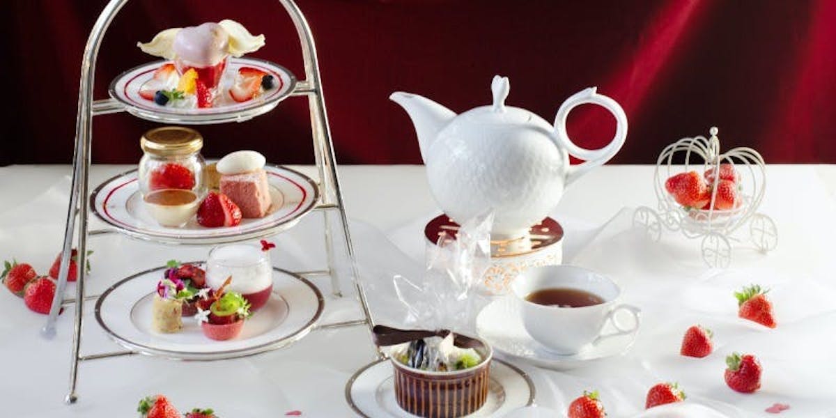 2024年ウェスティンホテル大阪のいちごアフタヌーンティー「Special Afternoon Tea Set ~Strawberry Angel~」