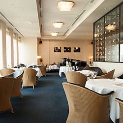 サーラ アマービレ Sala Amabile サーラ アマービレ 銀座 イタリア料理 一休 Comレストラン