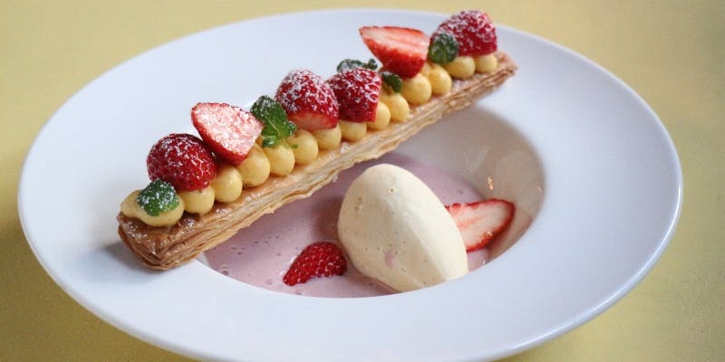 【年末謝恩セール】A5和牛もも肉のグリルやオマール海老のパスタ、デザート2種など＋乾杯シャンパン