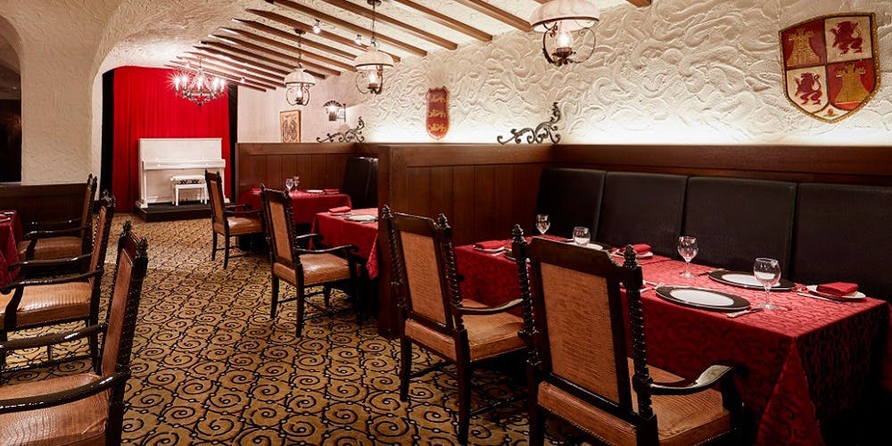 レストラン カステリアンルーム／ホテルニューオータニ博多