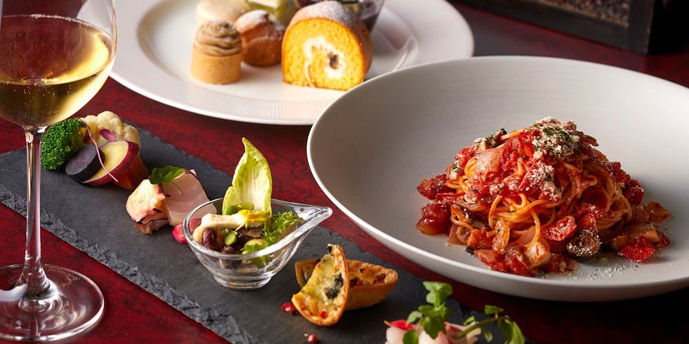 レストラン ザ・カステリアンルーム（RESTAURANT The Castillian Room）