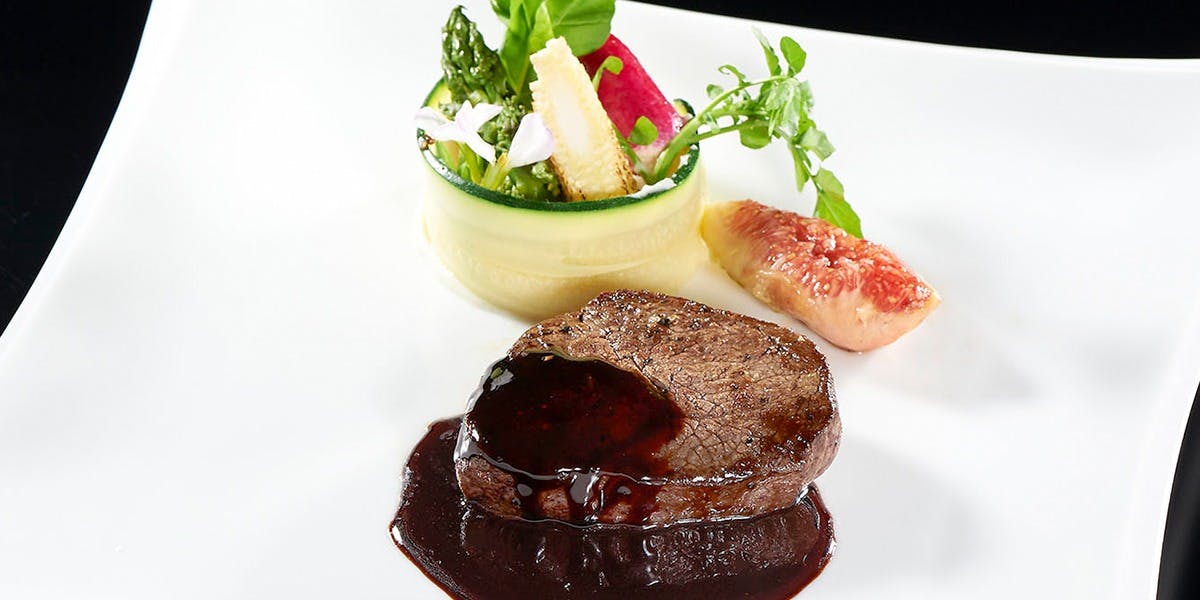 SAMURAI dos Premium Steak House 八重洲鉄鋼ビル店（サムライ ドス プレミアム ステーキ ハウス）