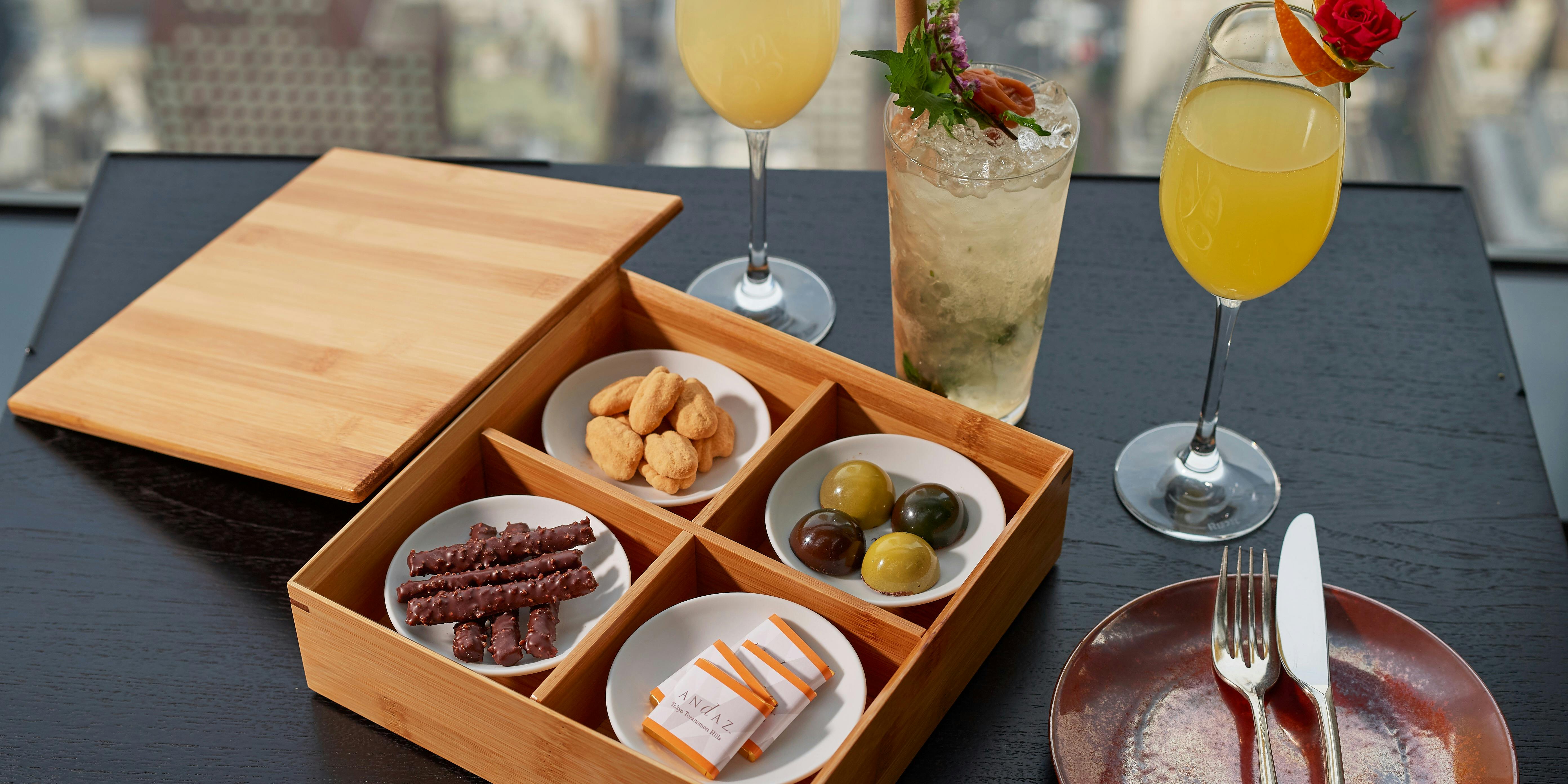 ディズニー　パズル　ミュージアム　サンセット　カフェテラス Amazon | テンヨー(Tenyo) 【日本製】 108ピース 光るピース
