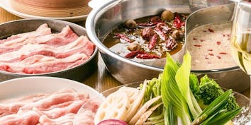 【火鍋コース】重慶激辛スープと美肌スープ - 薬膳鍋kampo’s