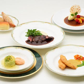 フレンチレストラン ラヴィ 山の上ホテル ランチコース 春の味覚 みんなでクラシカルなランチ メインは お魚またはお肉 ランチ プラン メニュー 一休 Comレストラン フレンチレストラン ラヴィ 山の上ホテル ランチコース 春の味覚 みんなでクラシカルなランチ メインは お魚またはお肉 ランチ プラン メニュー 一休 Comレストラン