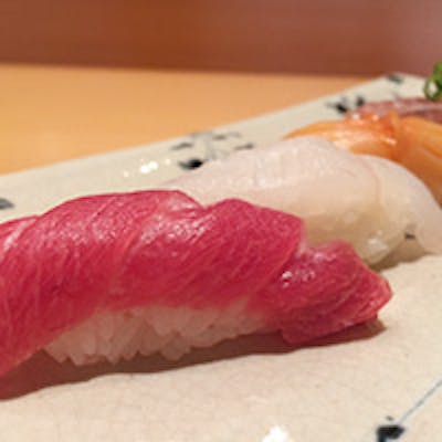 斬れ味の良い、究極の「にぎりずし」