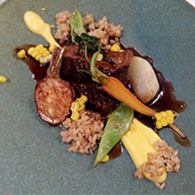 牛煮込み専門フレンチ「紫 -Yukari」