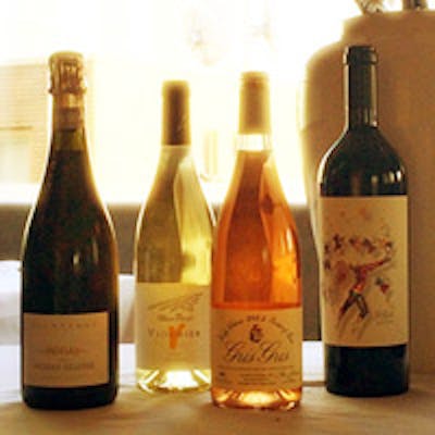 料理との相性を考え、厳選されたワイン