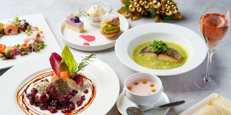 【Xmas2025】3日間限定！Xmas女子会ランチ ロゼスパークリングワイン・Xmasデザート付　＋ドリンクバー