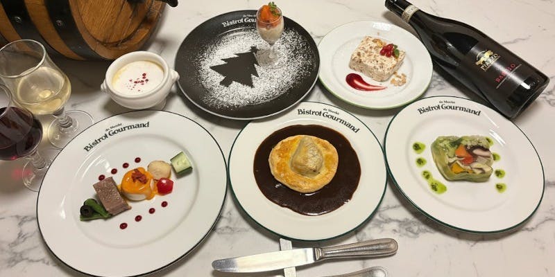 【Xmas2025】期間限定スペシャルコース！牛フィレ肉パイ包焼きと共に【乾杯スパークリング付】（19：30～）