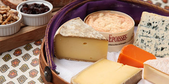 ル・クロ・モンマルトル（Le Clos Montmartre）